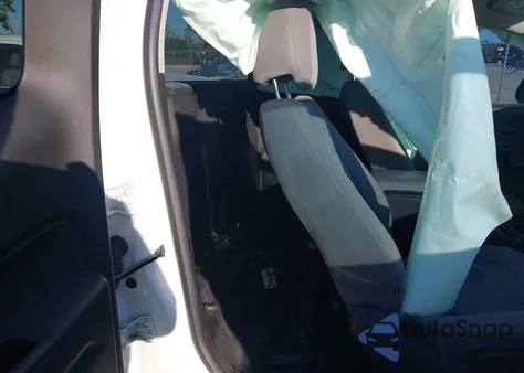 2018 Chevrolet Colorado Wt from USA, damaged, VIN 1GCHSBEA6J1239803